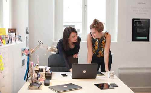 alizee_doumerc_et_camille_caubriere_2016