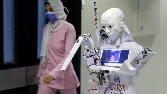 Égypte / Un inventeur crée un robot capable de tester le Covid-19 ...